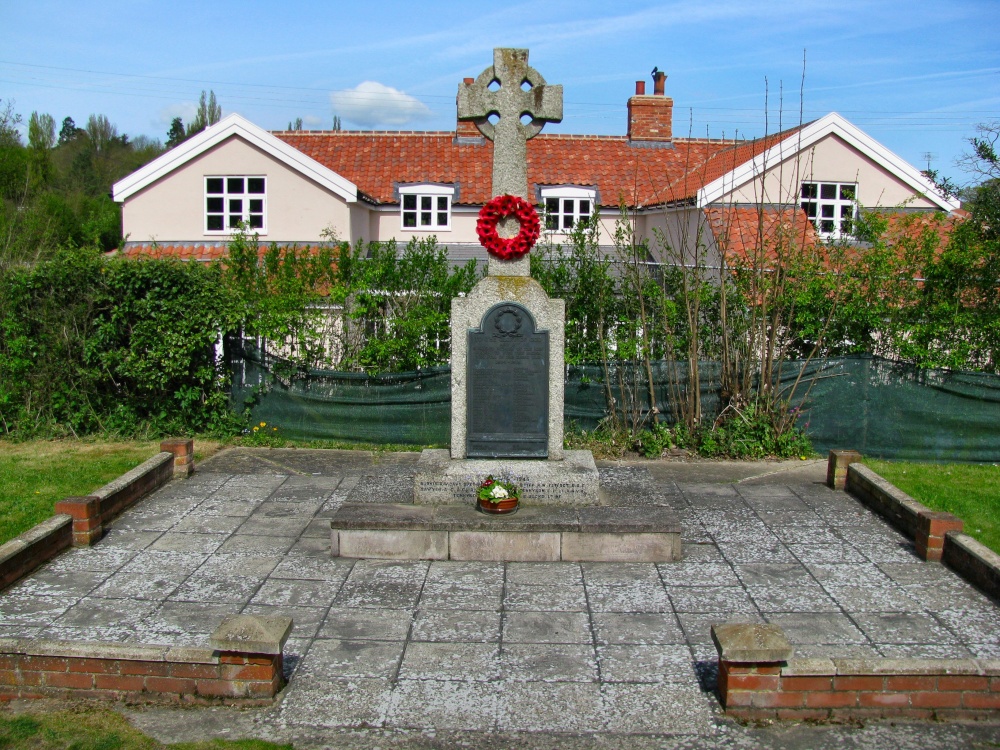 Photograph of Peasonhall War Memorial