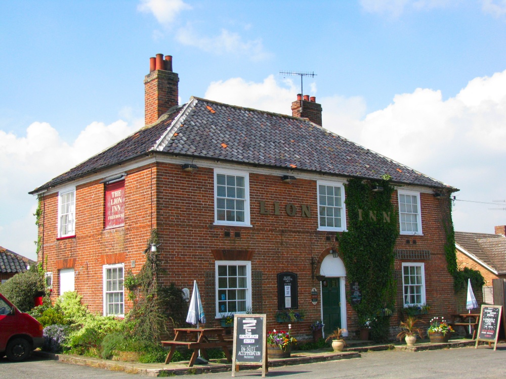 Photograph of The Lion Pub Theberton