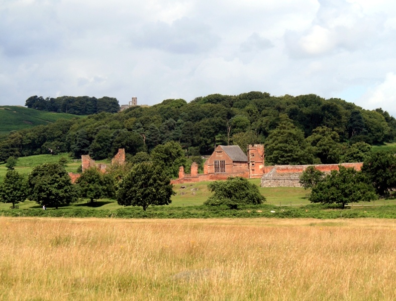 Bradgate House and Old John