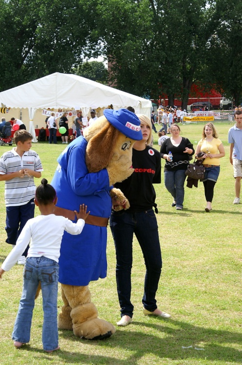 I bet he's hot in there.