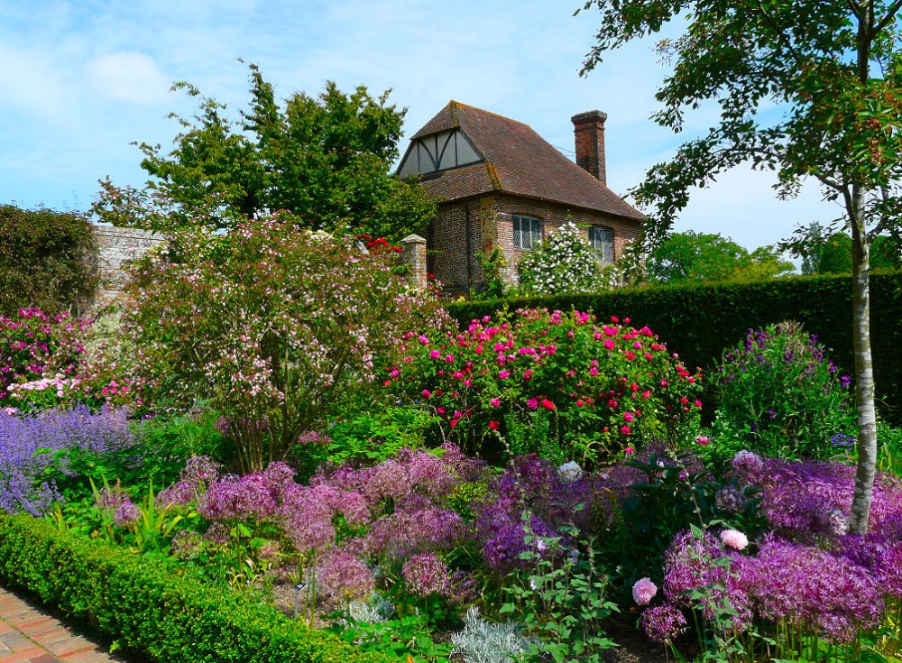 Photograph of Sissinghurst Castle Gardens