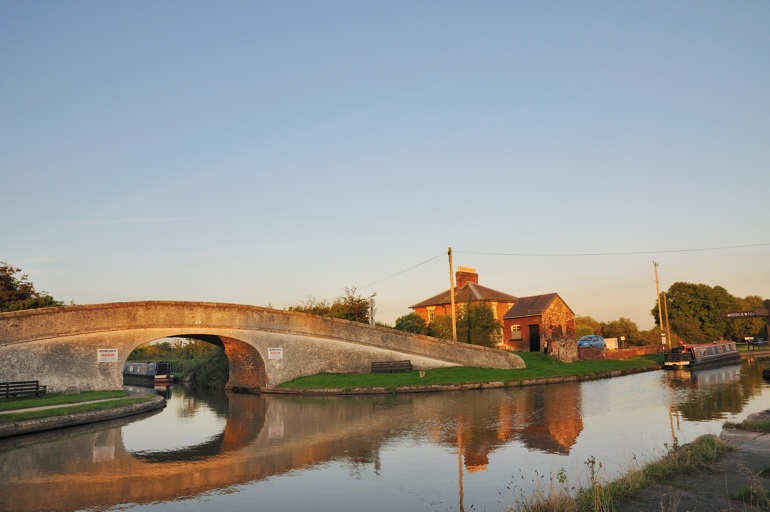 Barbridge Canal Junction with Shropshire Union Canal - Aug 09