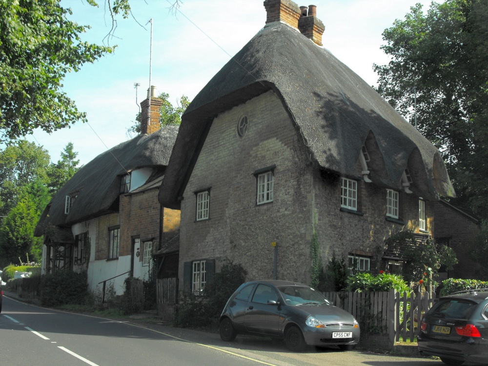 Another fabulous thatched house in Clifton Hampden