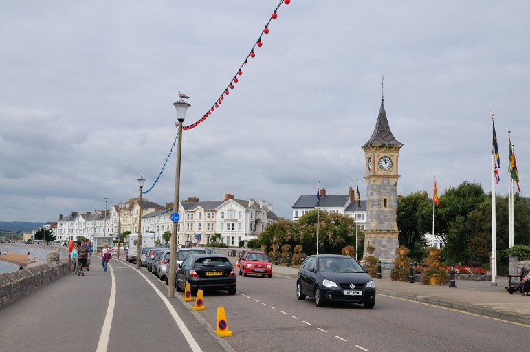 Queen Victoria Diamond Jubilee Clock - September 2009