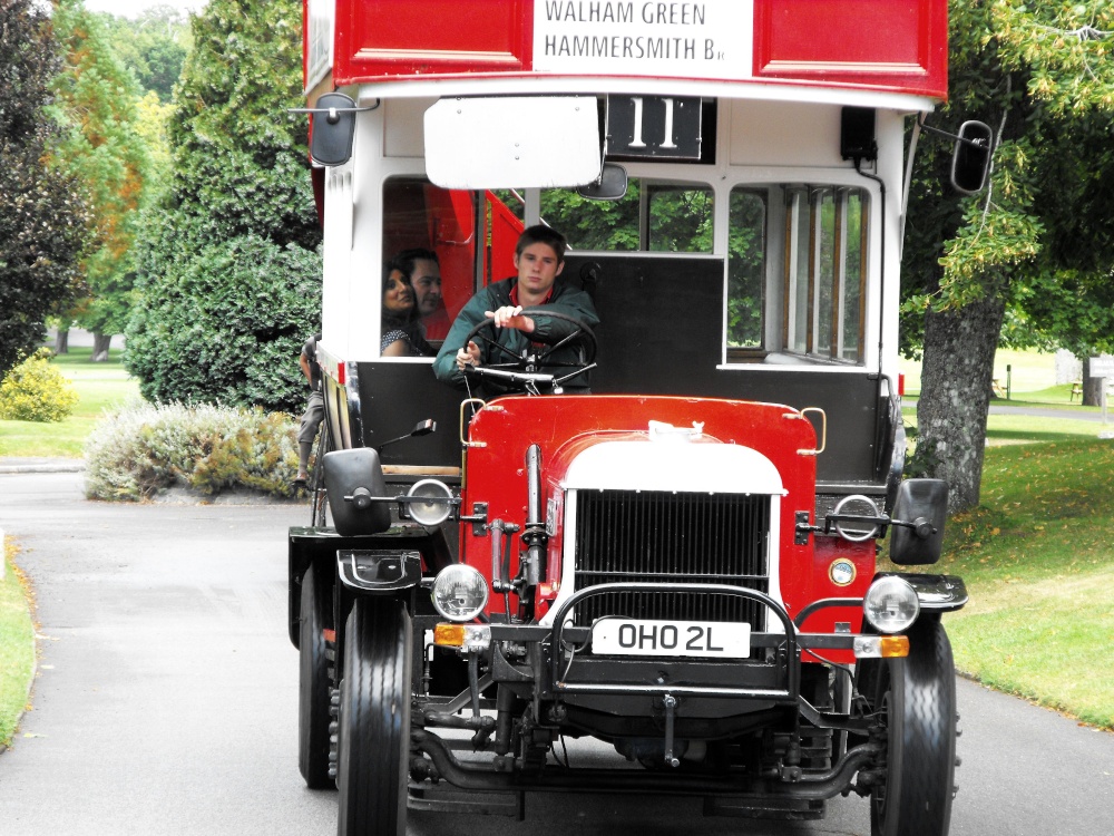 Beaulieu Palace House bus