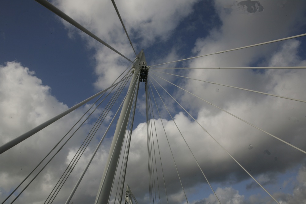 The bridge across theThames