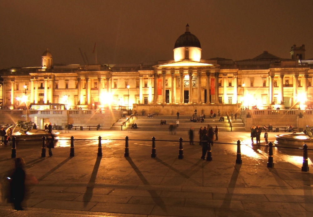 National Gallery and Trafalgar Square at night photo by Martin Thirkettle