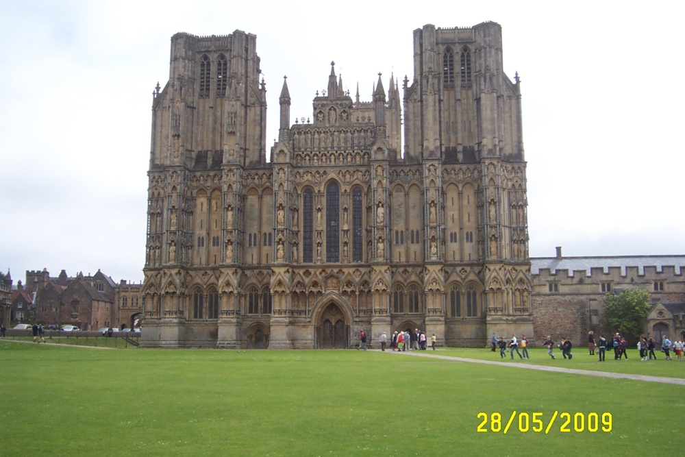 Wells Cathedral - the front