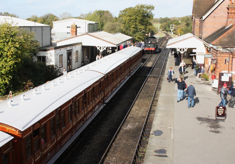 Golden Arrow Train at Sheffield Park Station