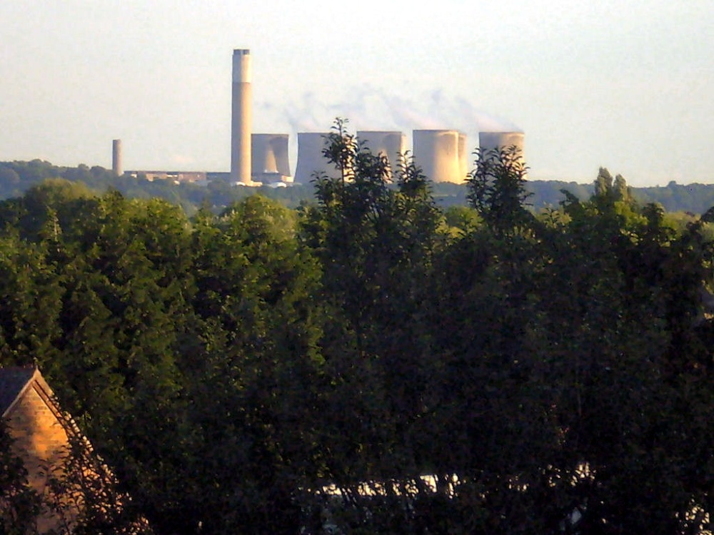 Photograph of Ratcliffe on Soar Power Station from Beeston.