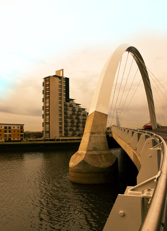 Bridge over the Clyde
