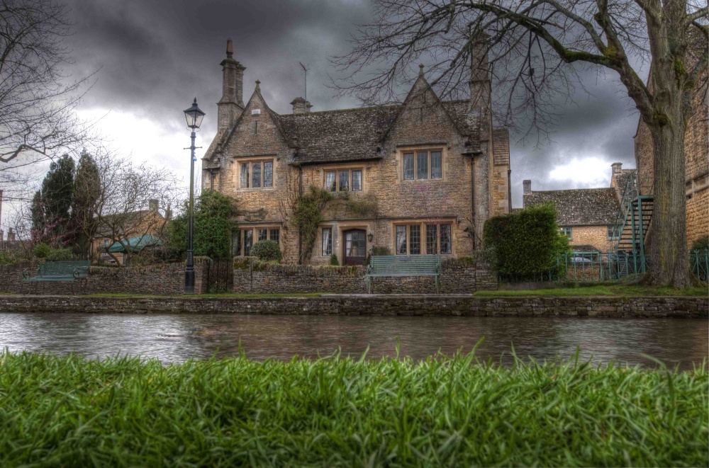 Photograph of House in Bourton on the Water