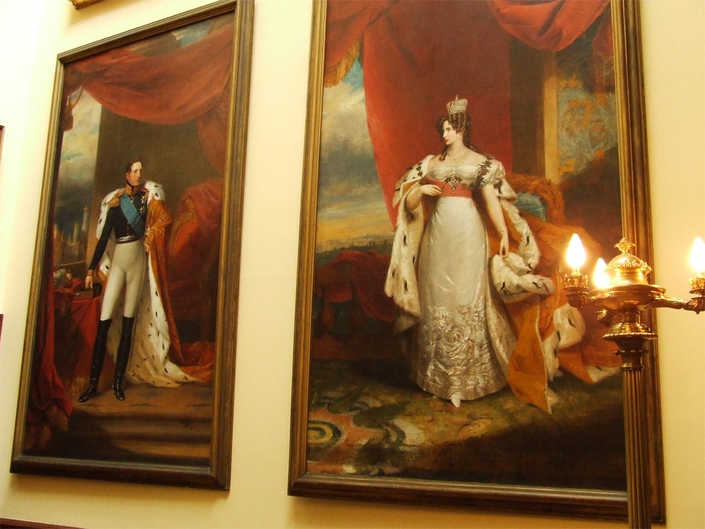 The Oak Stairs, Portraits