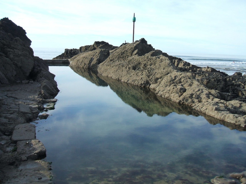 Trapped between the rocks