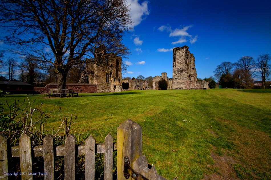Ashby Castle photo by Jason T