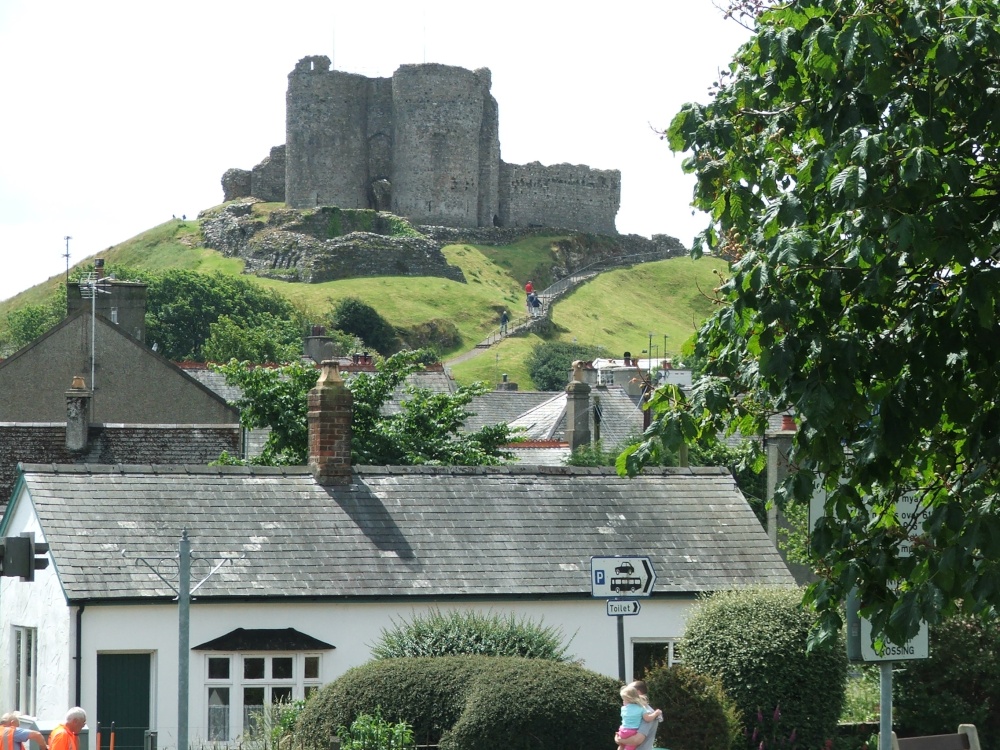 Castle photo by Graham John Willetts