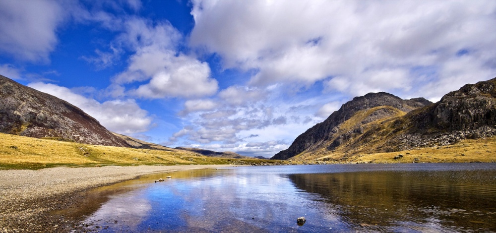 Photograph of Llyn Idwal Panorama