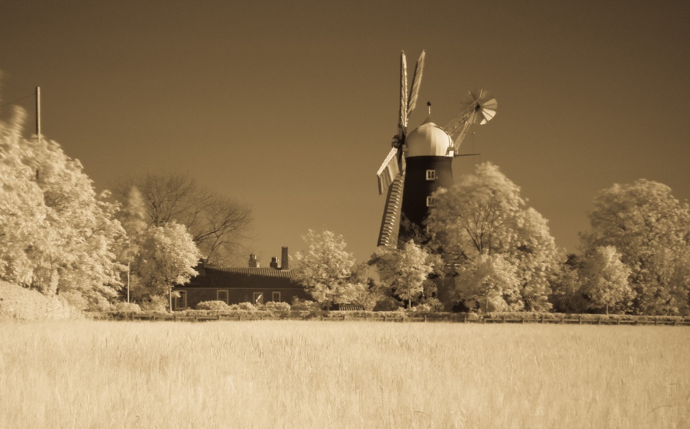 Photograph of 5 Sail windmill in Alford