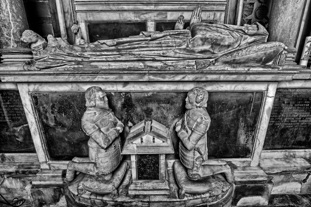 Guardians of the Tomb