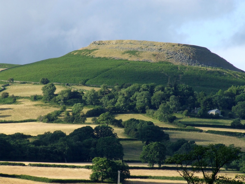 Table Mountain, Crickhowell