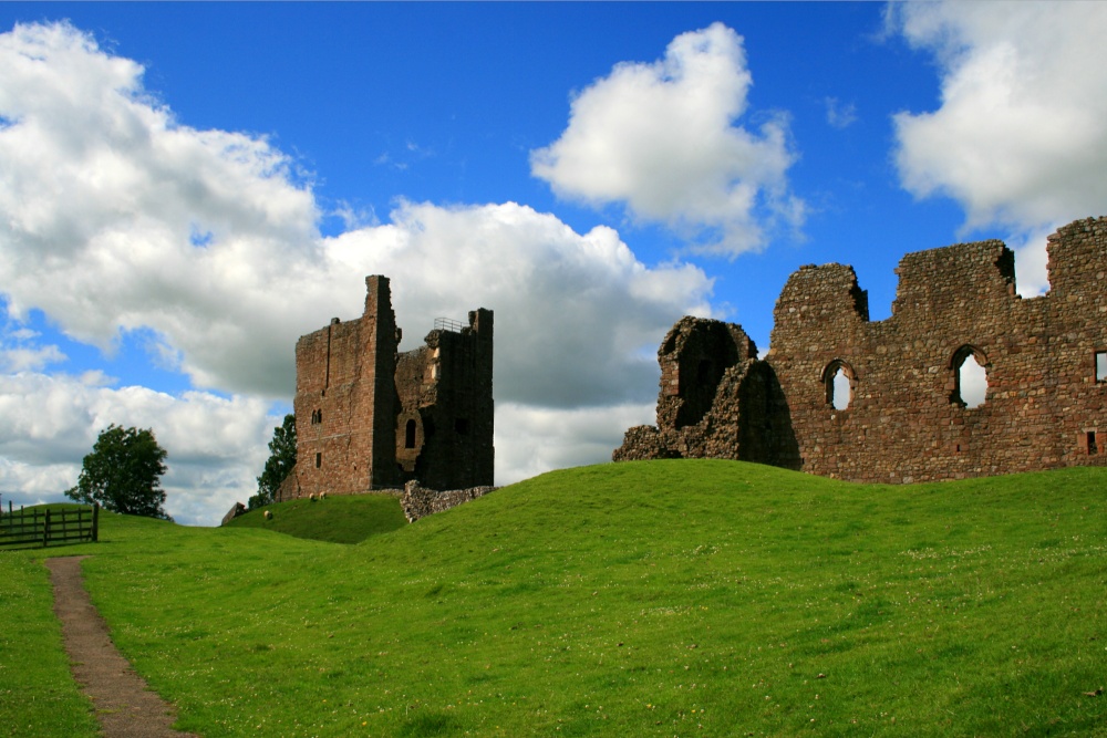 Photograph of Brough Castle, Cumbria.