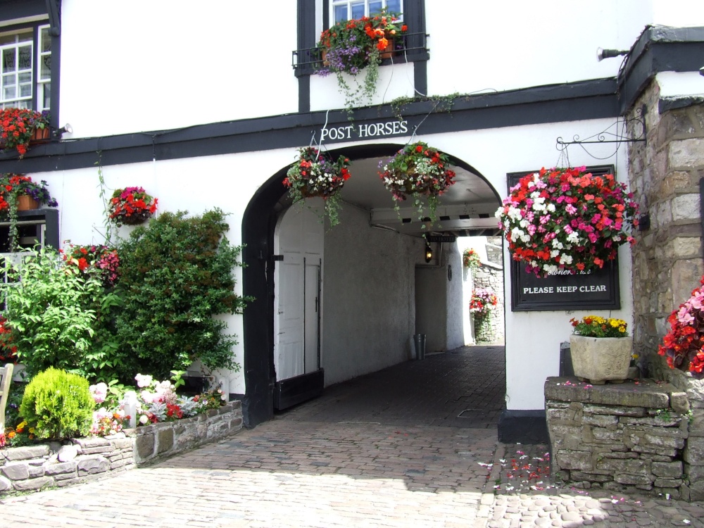 The Bear, Crickhowell