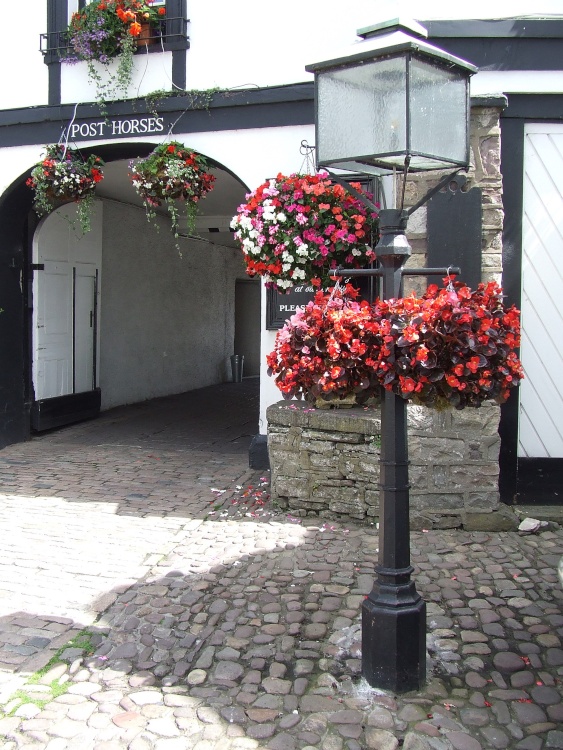 The Bear, Crickhowell