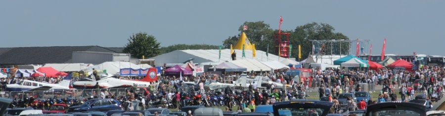 Waddington crowd heat haze