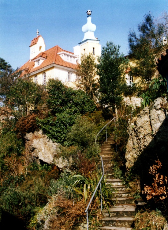 I cant walk up there.