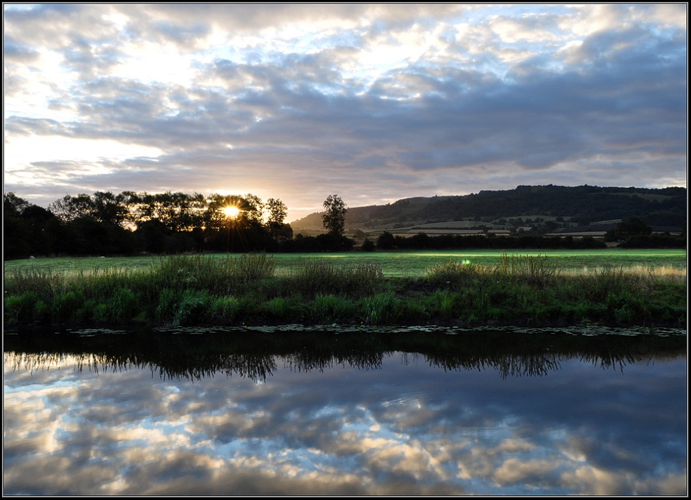 Sunrise Bredon Hill.