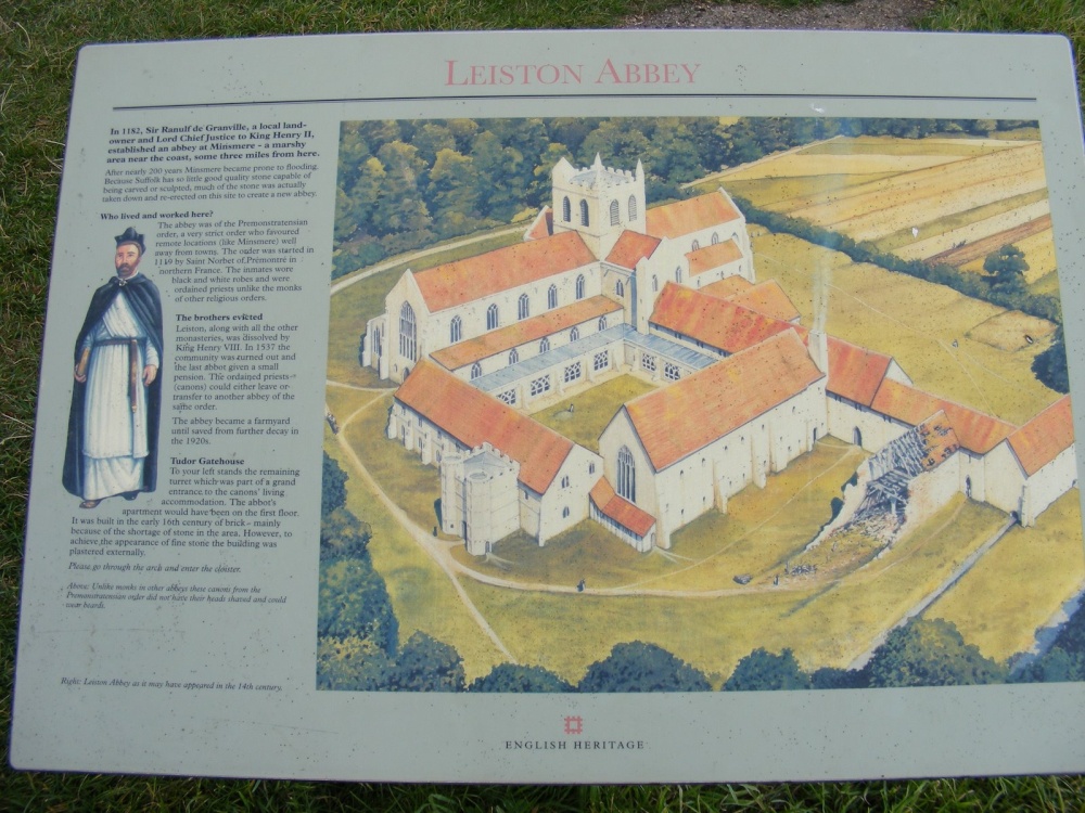 Leiston Abbey photo by Glynn Bonner