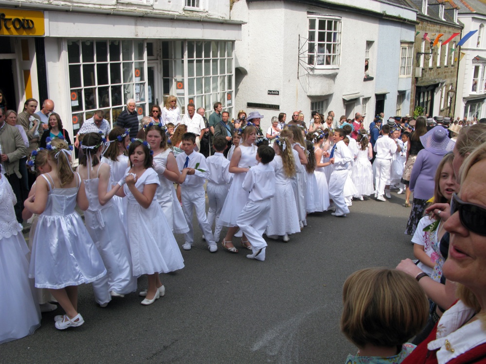Flora Day dancers, Helston -The Children's Dance