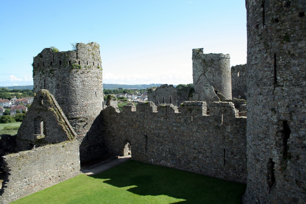 Photograph of Kidwelly Castle