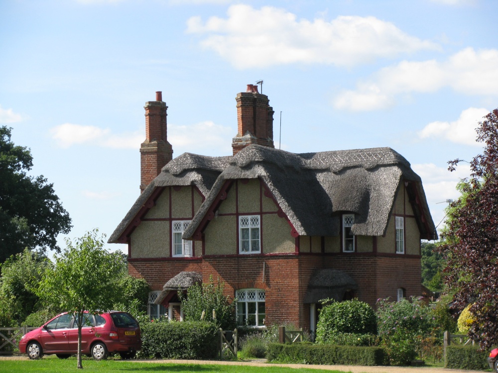 Photograph of Pretty thatched house