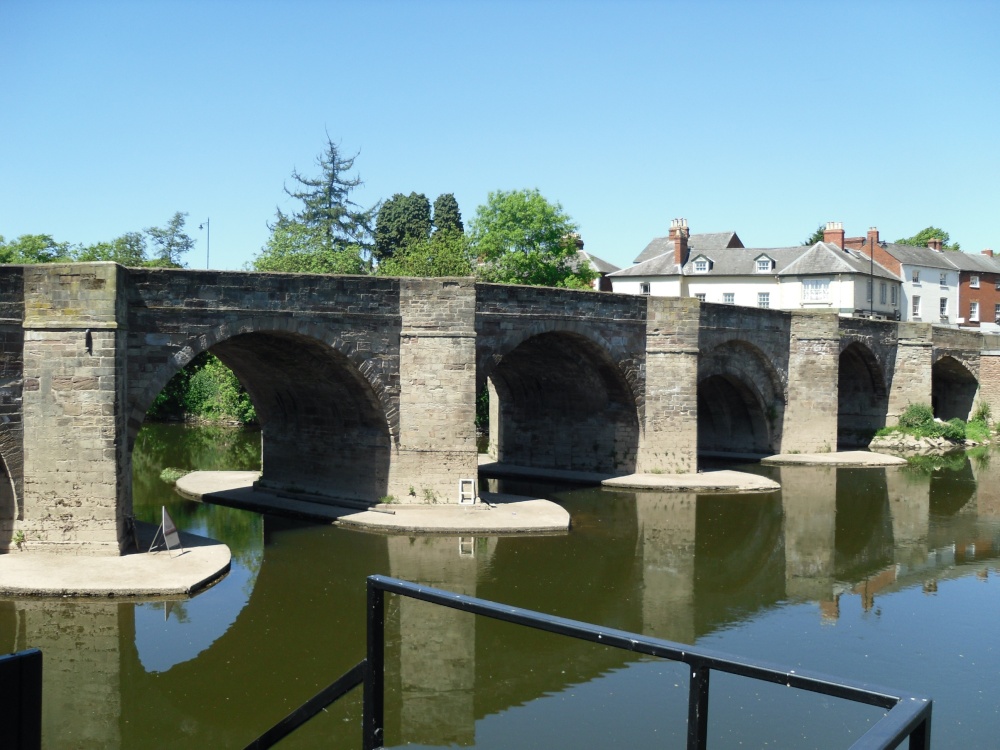Hereford, the bridge across the river