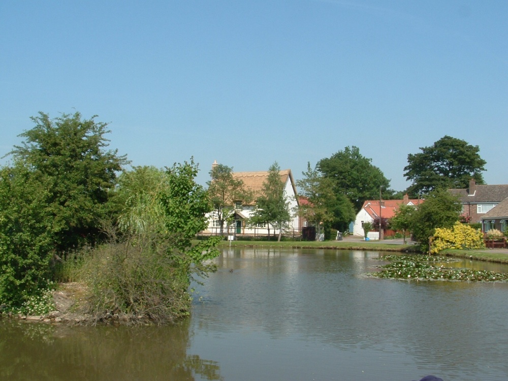 Photograph of Wootton pond
