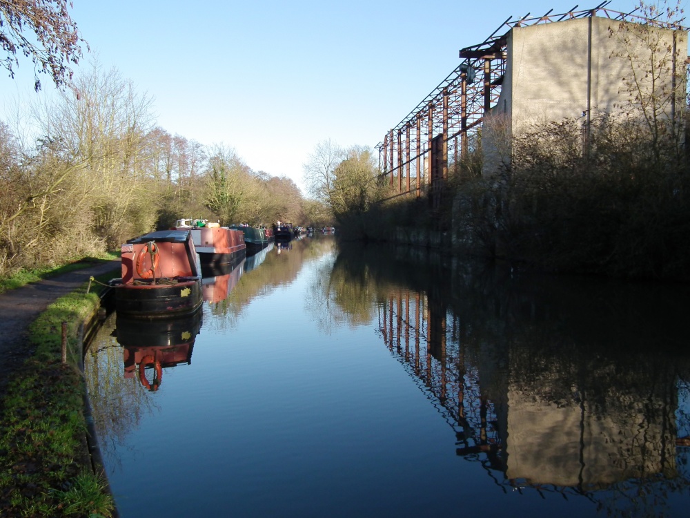 Canal between Springwell and Batchworth Locks.