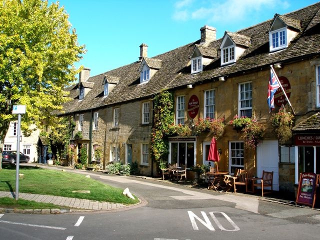 Photograph of Stow on the Wold