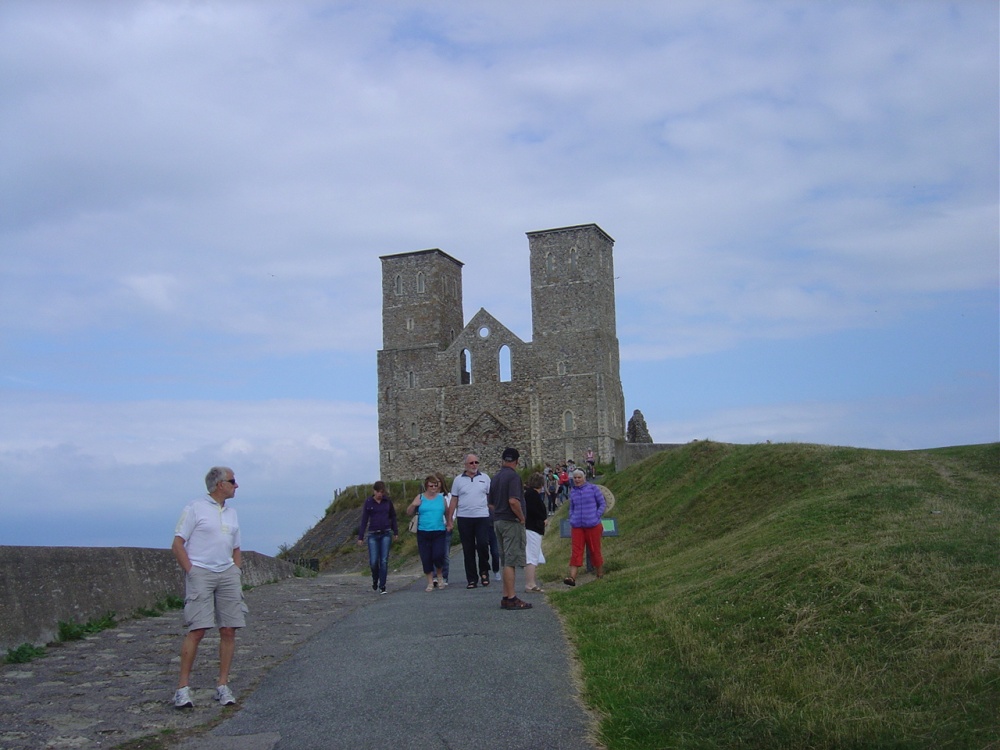Reculver Towers photo by lucsa