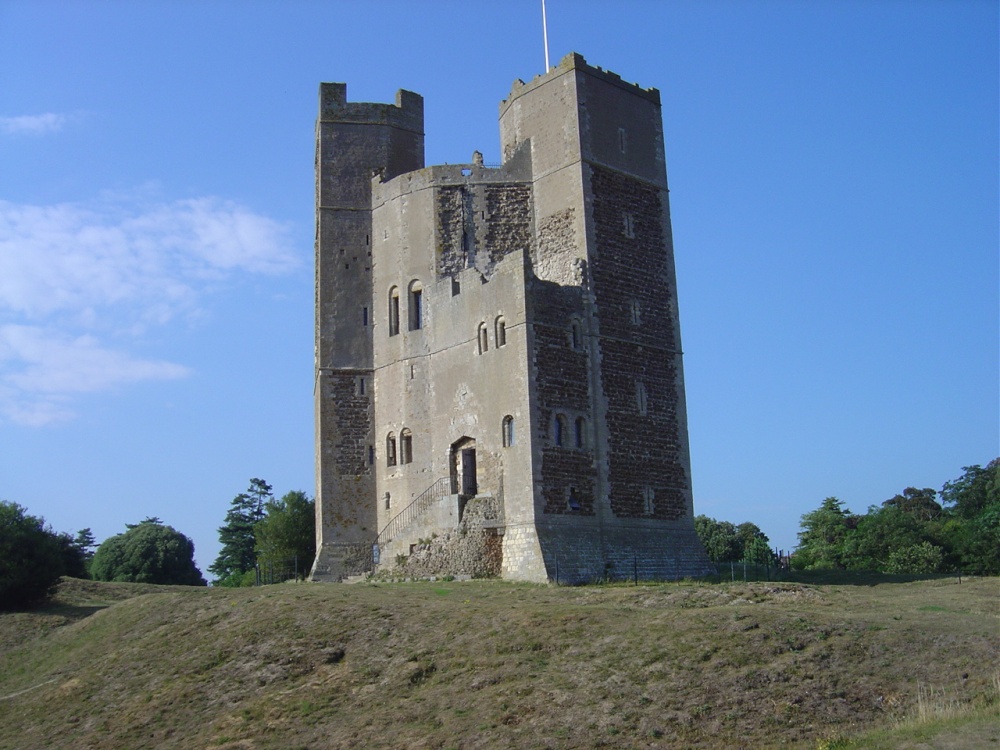 Orford Castle photo by lucsa