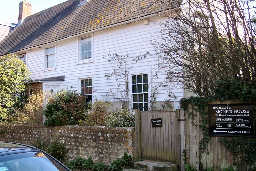 "Monk's House, Rodmell" by tedb at