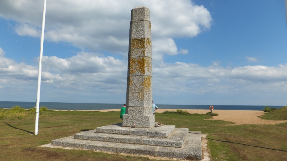 Photograph of Obelisk To The Fallen