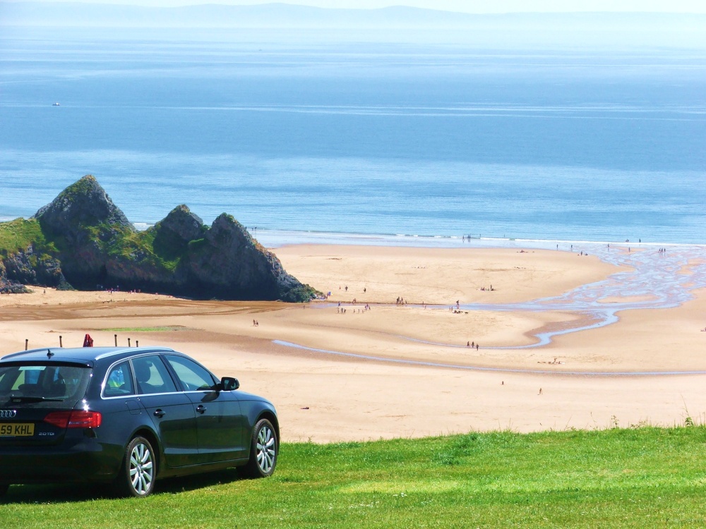 Photograph of Sea view from three cliffs bay