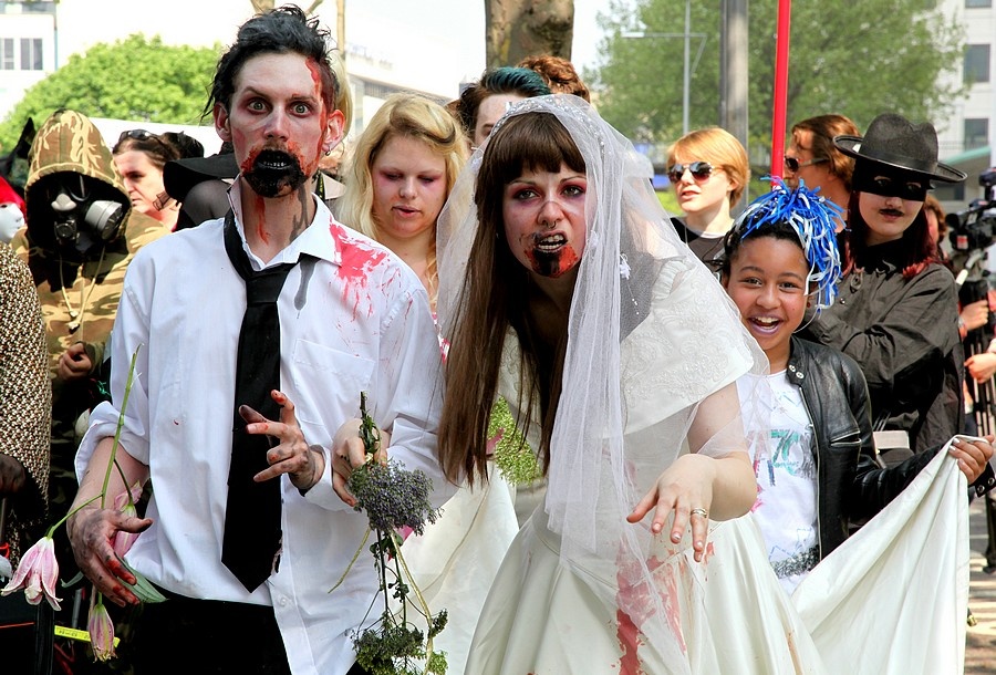 Zombie Wedding!