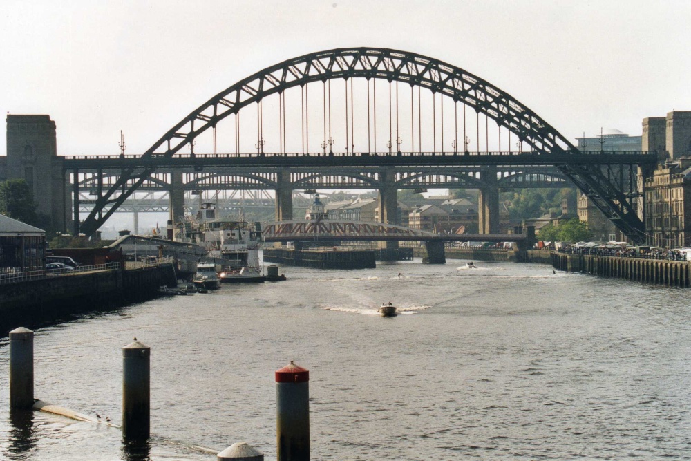 Links between Newcastle and Gateshead