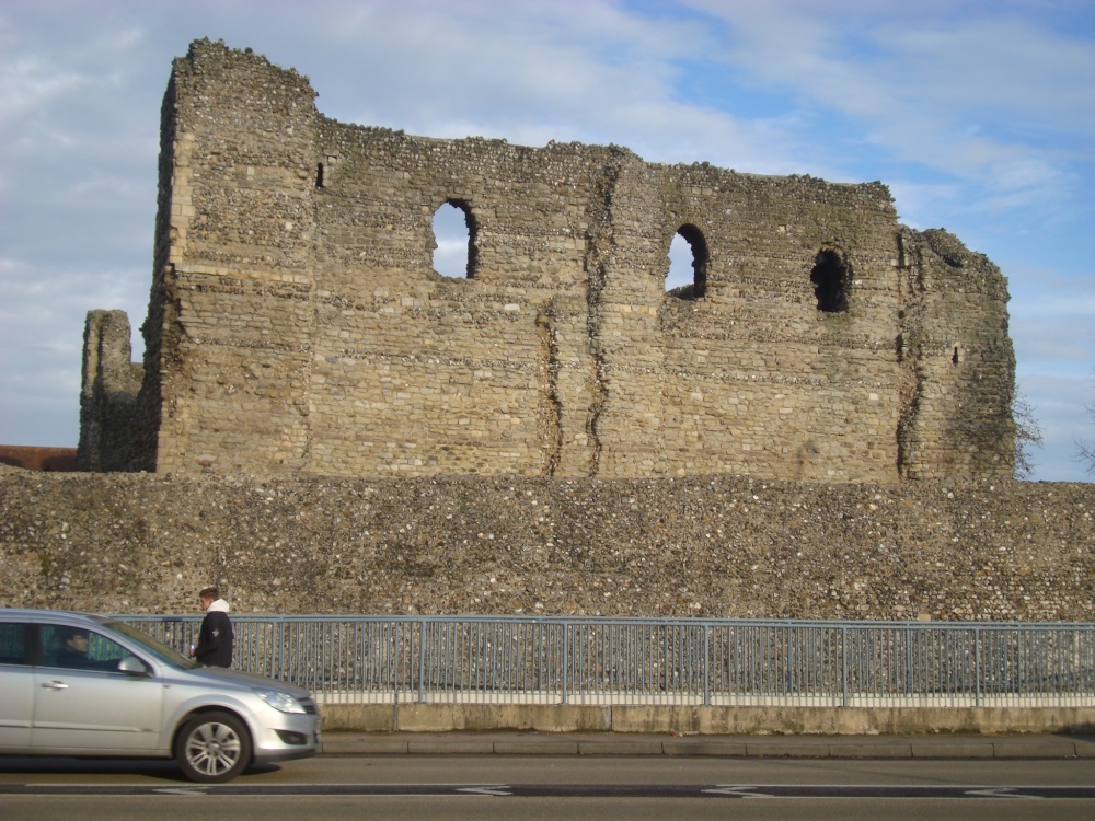 Canterbury Castle from Rheims Way