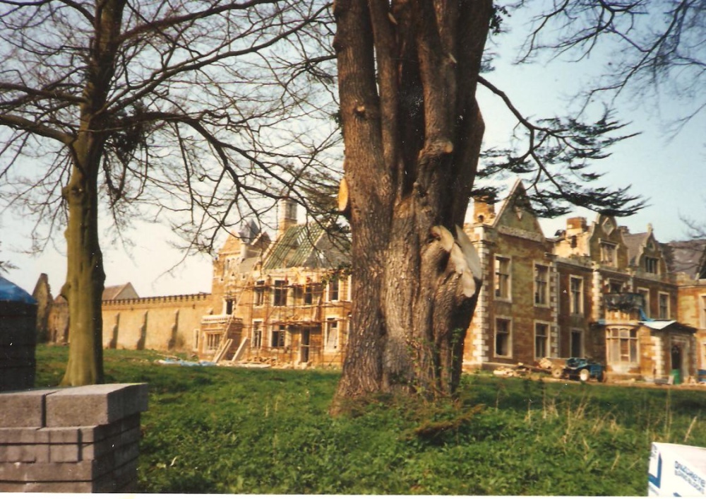 FINEDON HALL NORTHANTS