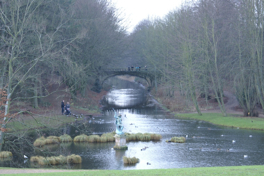 Hardwick Country Park