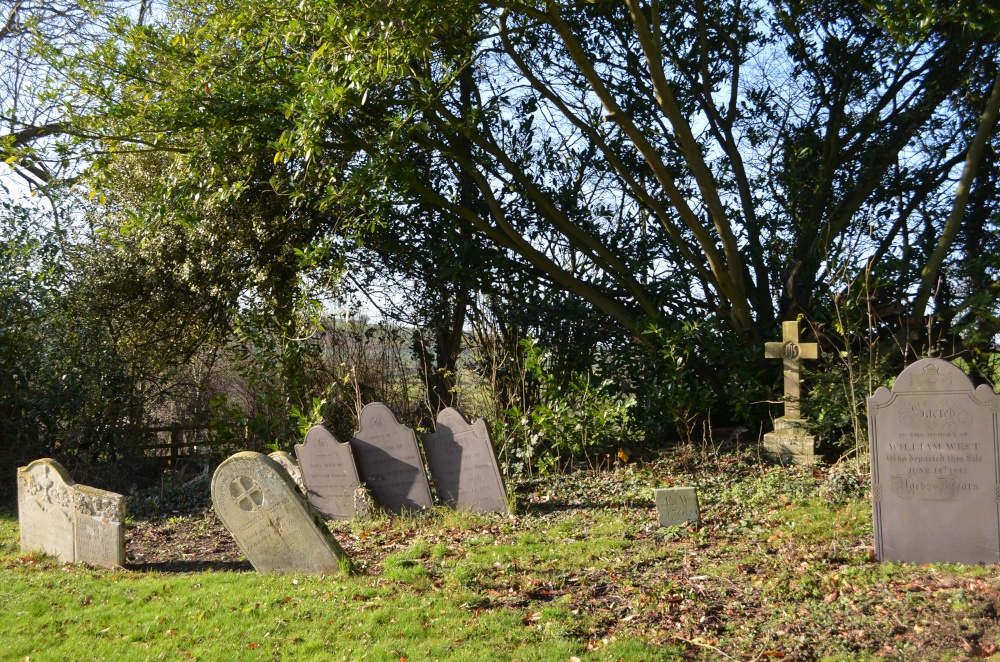 Cranoe Churchyard