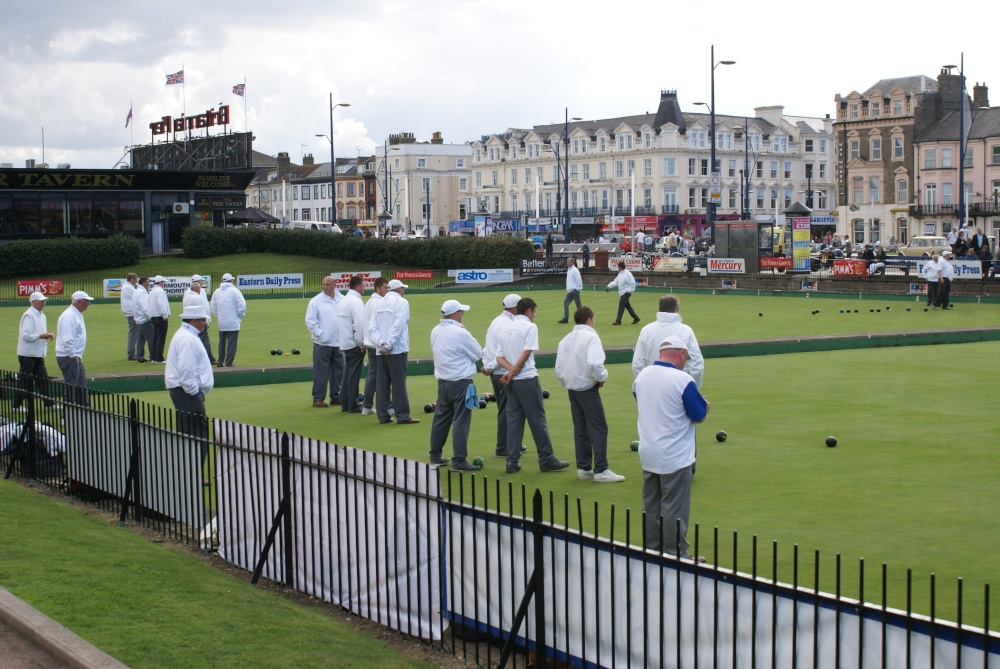 Bowling on the front